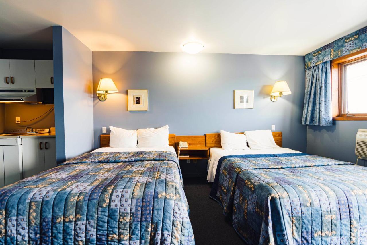 Auberge Harris Saint-Jean-sur-Richelieu Exterior photo
