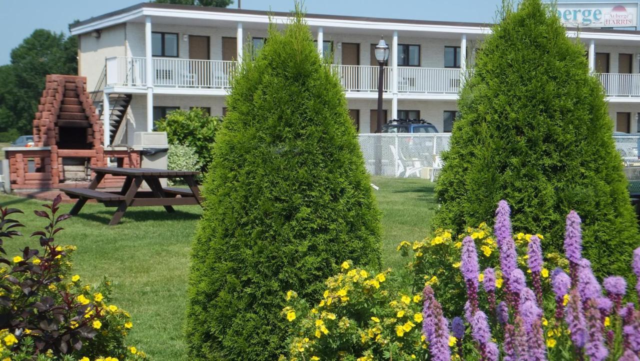 Auberge Harris Saint-Jean-sur-Richelieu Exterior photo